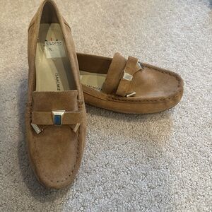Isaac Mizrahi Imalia size 8 new chestnut brown loafers